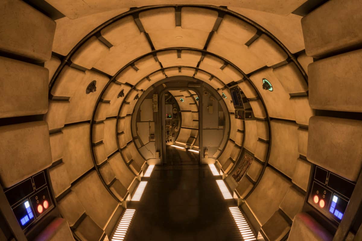 Millennium Falcon: Smugglers Run Iconic Hallway